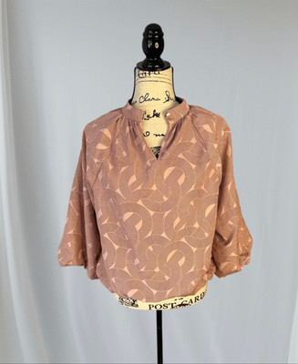 Brand New Worthington Women's Size Medium 3/4 Balloon Sleeve Printed Top Pink