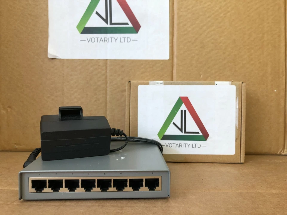 Cisco SF100D-08 with UK PSU Cisco 10/100 Switch Cisco SD208T -Inc VAT - Image 4 of 4