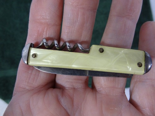 Vintage CAMCO USA Single Blade Pocket Pen Knife W/ Bottle Opener & Corkscrew - Picture 9 of 17