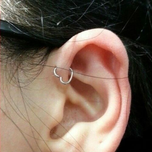 2 Stück Chirurgenstahl 16g sterilisierte HERZEN für Turm, Daith & andere OHR Piercing. - Bild 4 von 5