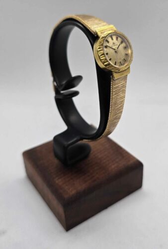 Vintage Swiss Made Bucherer Gold Plated 17 Jewels Mechanical Ladies Wristwatch