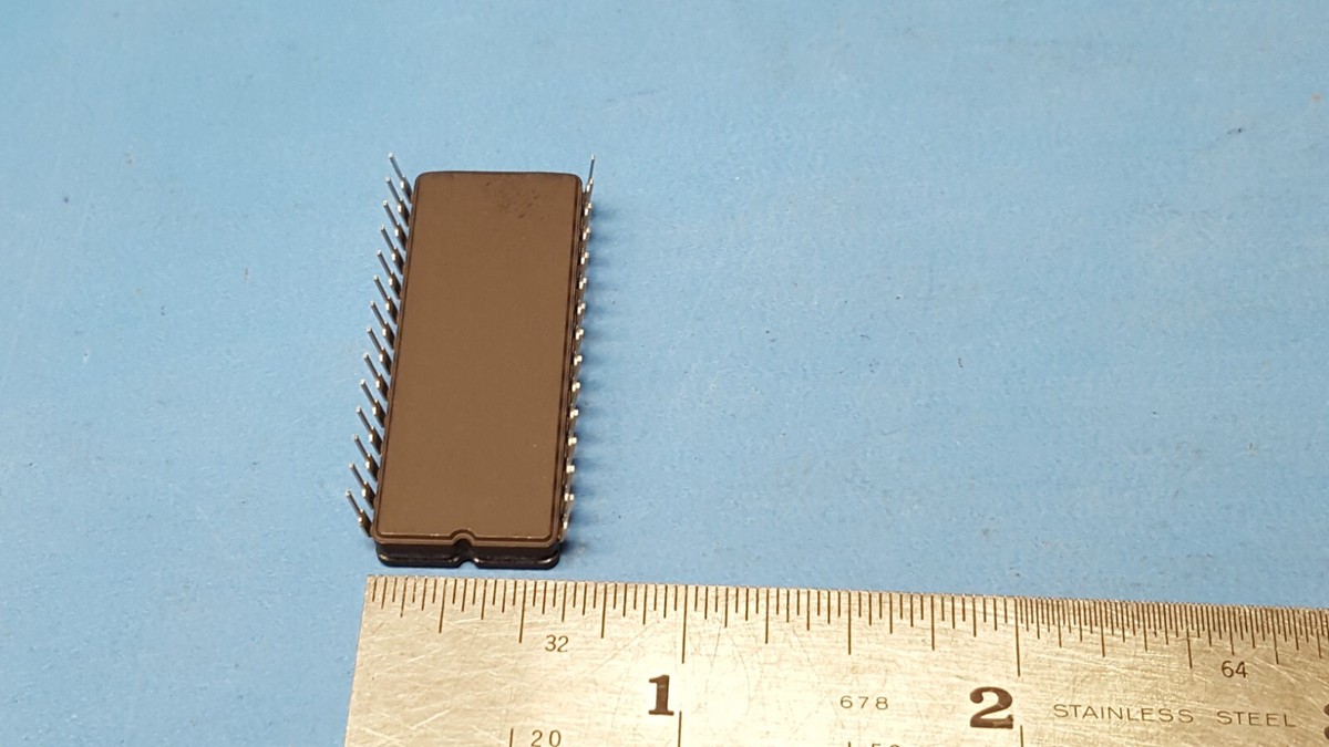 IC,AM27C256-200DC, AMD, UVPROM, 32KX8, 200ns, CMOS, CDIP28 IC,AM27C256-200DC, AMD, UVPROM, 32KX8, 200ns, CMOS, CDIP28