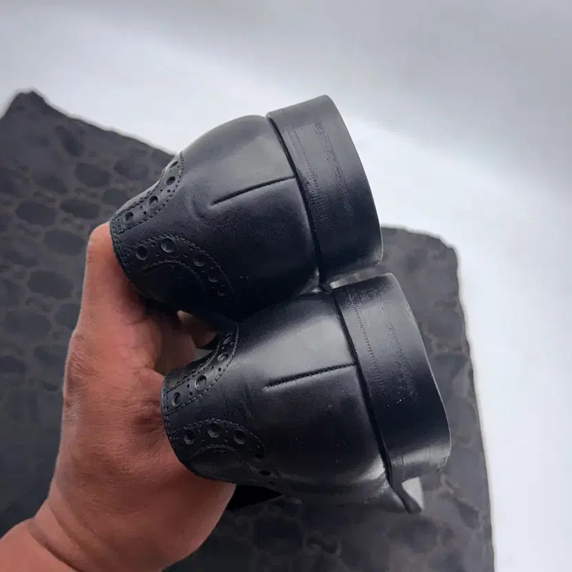 Gucci Men's Dress Shoes Size 260