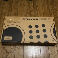 Native Instruments Traktor Kontrol S2 MK3 DJ Controller con scatola originale testato