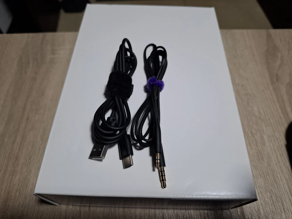 Bose QuietComfort Headphones, photo 4 of 5