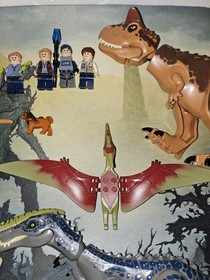 Huge LEGO Jurassic World Set Lot Open with Minifigs and All Parts