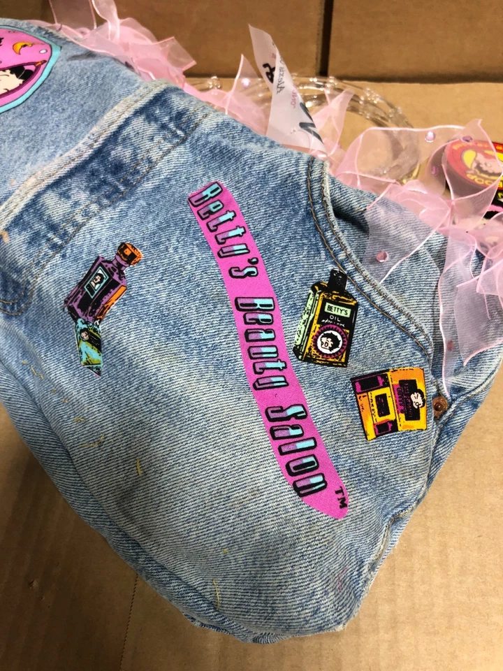 Bolso de Mano Betty Boop Denim ROSA RIBETE Y LLAVERO Foto 3 de 4