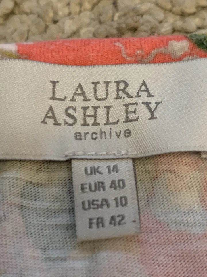Top básico para mujer Laura Ashley UK 16 floral 100 % algodón manga corta cuello redondo Foto 4 de 4