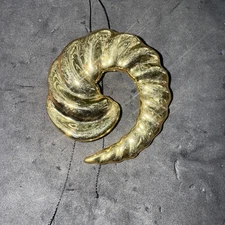 Vintage Gold Tone Cornucopia Shell Brooch Pin And Pendant