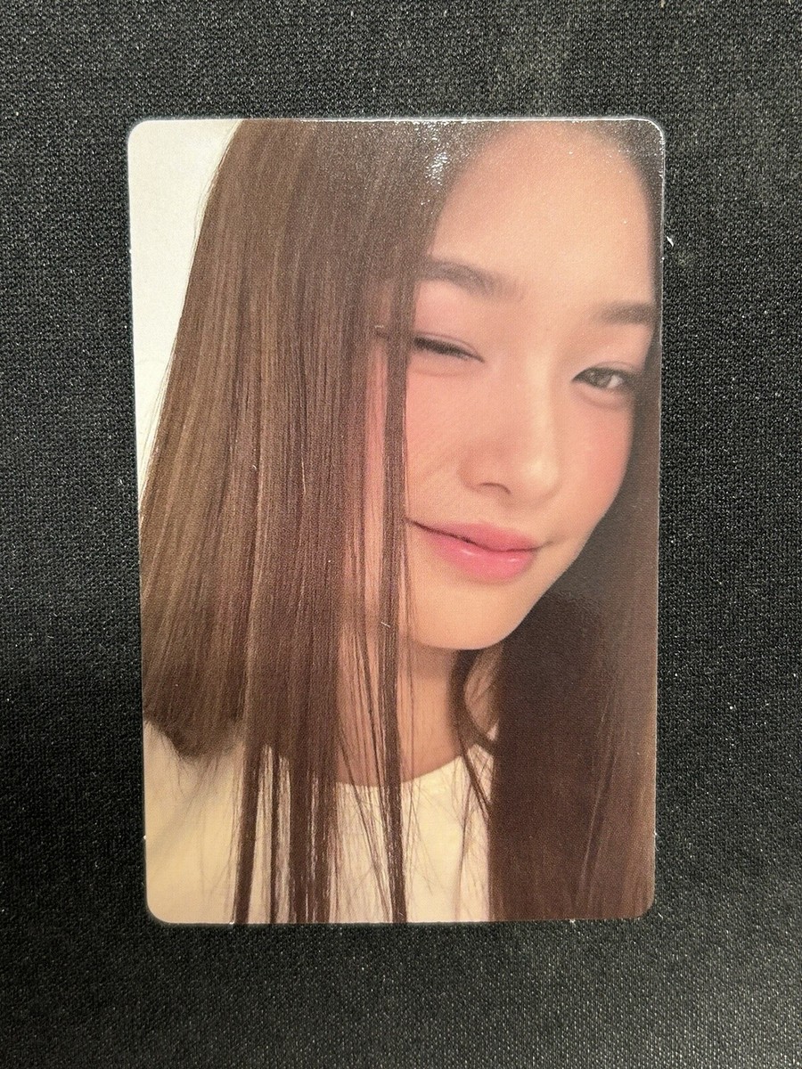 KATSEYE YOONCHAE SIS PHOTOCARD WALMART EXCLUSIVE US SELLER | eBay