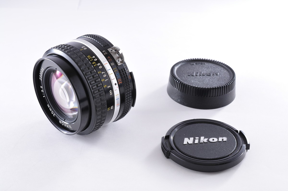 Nikon Ai-S AiS NIKKOR 20mm f3.5 MF Ultra Wide Angle Lens from