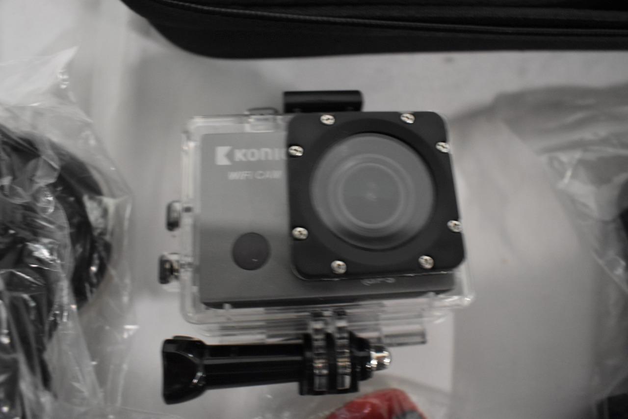 Konig Full HD Action Wifi Cam CSAWG 100 With Accessories and Carry Case