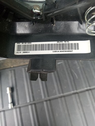 2005 Volvo Xc90 T6 Steering Wheel Controls - Picture 2 of 2