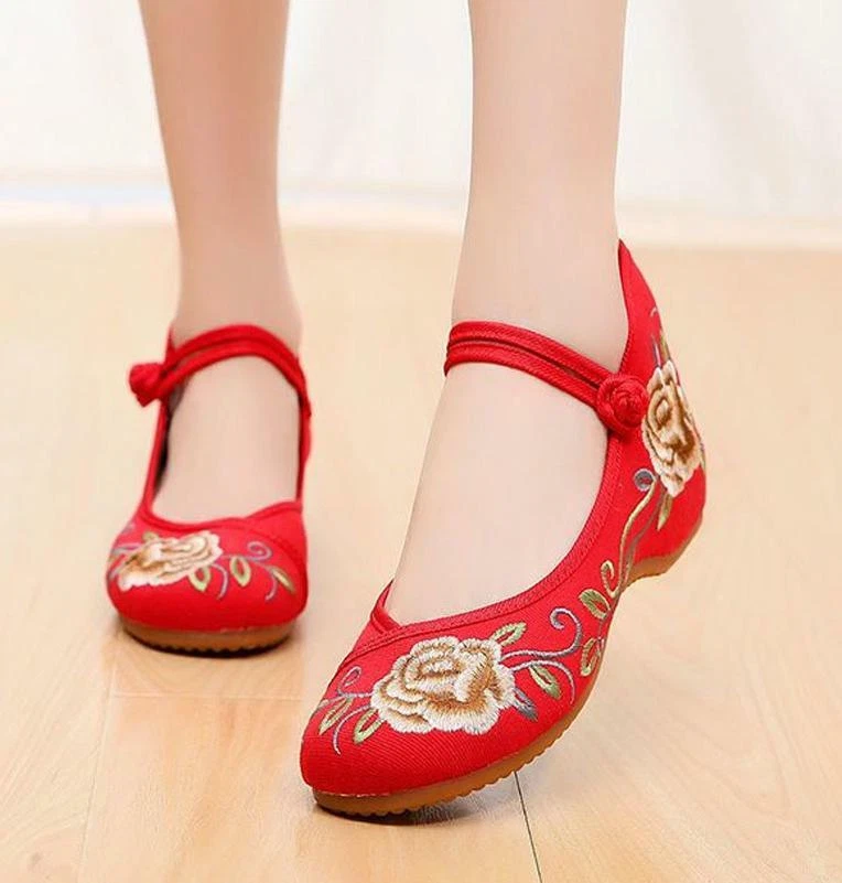 Chinese Old Beijing Women Casual Shoes Embroidered Cloth Shoes Dance shoes - Image 3 of 4