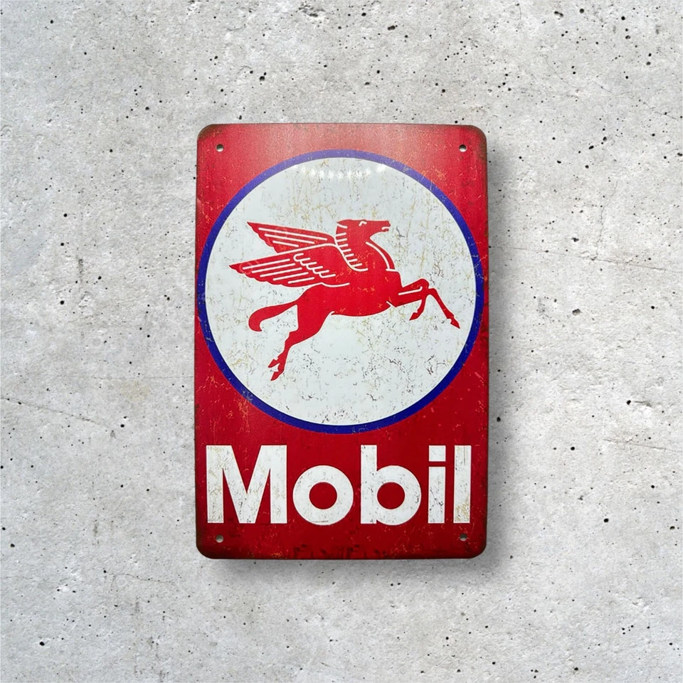Mobil oil Vintage style metal tin for wall decoration. Retro style. Garage. - Image 3 of 4