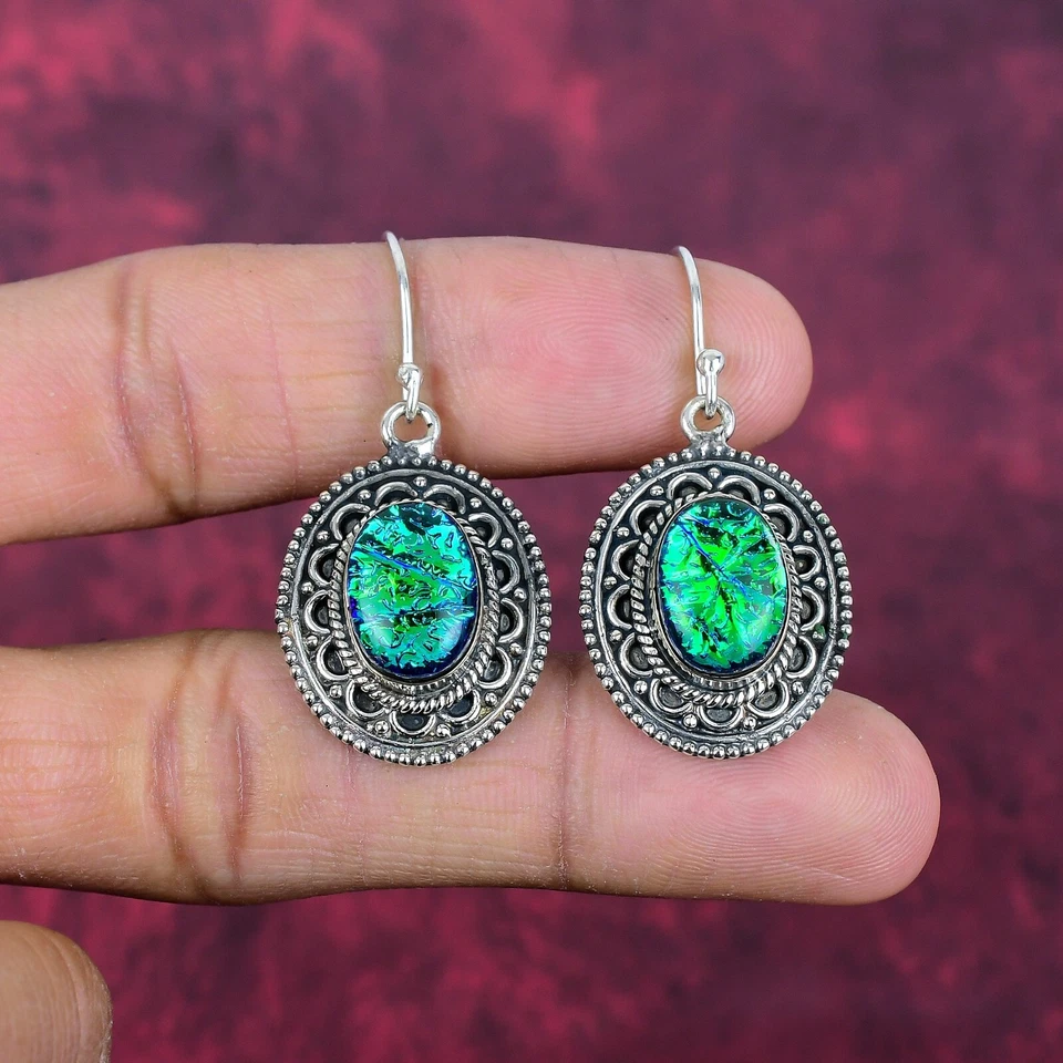 Pendiente de joyería de plata de ley 925 hecho a mano con piedras preciosas de ópalo triple verde para ella Foto 3 de 4