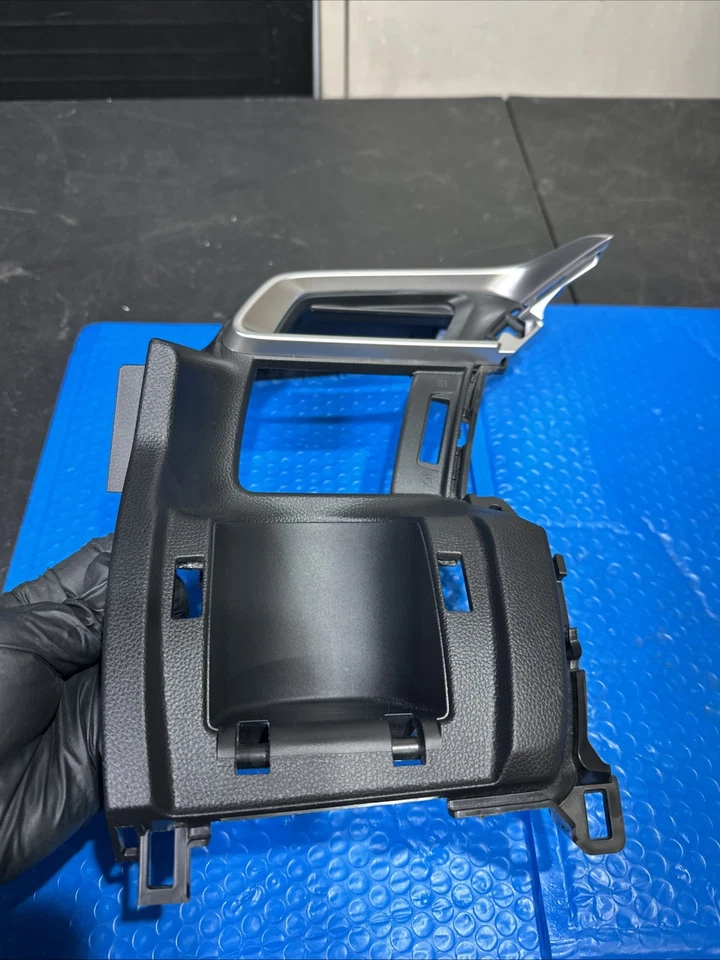 Controlador Honda Fit Panel 2015-20 *NH900L* negro profundo ORM 77212-T5R-A0ZZA Foto 2 de 4