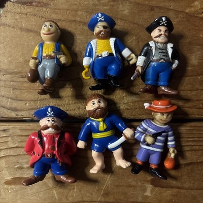 VINTAGE SOMA 1980s PIRATE MINI FIGURES LOT OF 6 Pirates Small