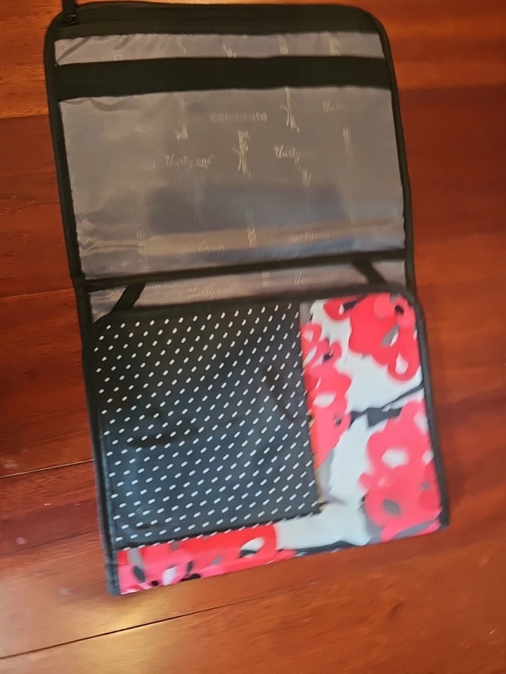 Thirty One Black RED Floral Tote a Tablet Case iPad 9x7 With Pockets & Paper - Image 2 of 4