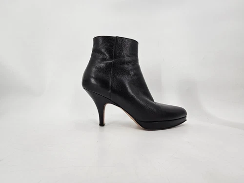 Stivaletti Prada in pelle nera a punta tacco a gattino Made in Italy taglia 39