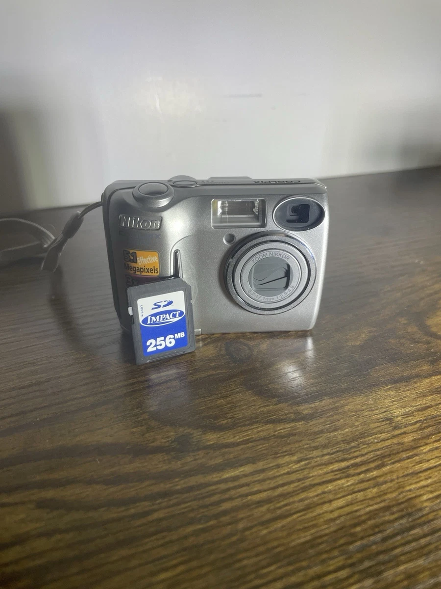 Nikon COOLPIX 5600 シルバー Amazon.com : Nikon Coolpix 5600 5MP Digital Camera with 3x Optical