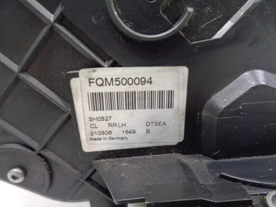 Actuador de cierre de puerta de conductor trasero izquierdo Land Rover LR3 2005-2009 OEM AK2206165 Foto 4 de 4