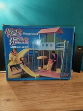 Ancien La Famille Doucoeur -