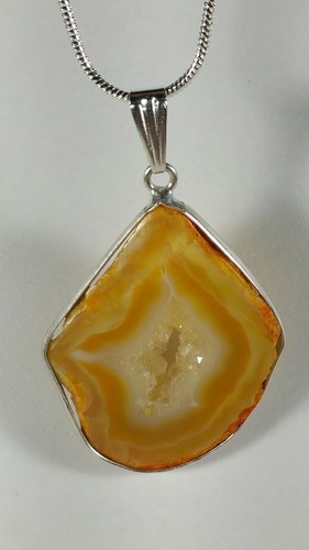 1.6" YELLOW GEODE SLICE DRUZY QUARTZ STERLING SILVER PENDANT NECKLACE 18" - Picture 5 of 11