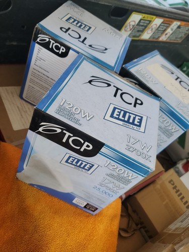 3 PACK TCP LED17BR40D27K BR40 LED Bulb E26 17W = 120W Dimmable 2700K 1200L NEW - Picture 2 of 5