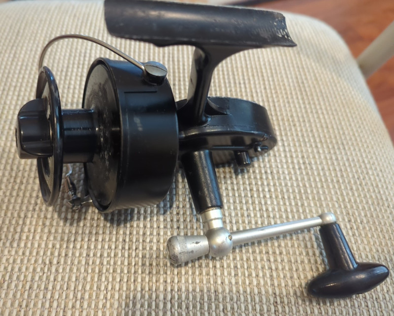 Vintage GARCIA MITCHELL 302 Saltwater Spinning Reel, made in France