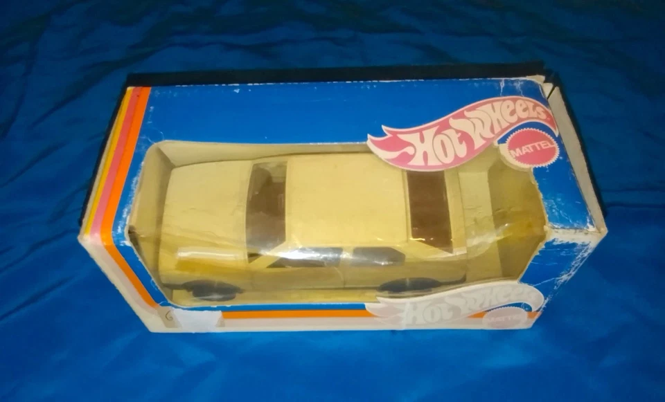 OPEL KADETT HOT WHEELS BEVI BILLY SPECIAL RARE BOX 1:25 MATTEL ITALY - Immagine 2 di 4
