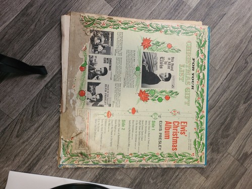 elvis presley Christmas Album Lot Of 2 Lsp 1951 & Lpm 1951 Both work scratched. - Picture 6 of 9