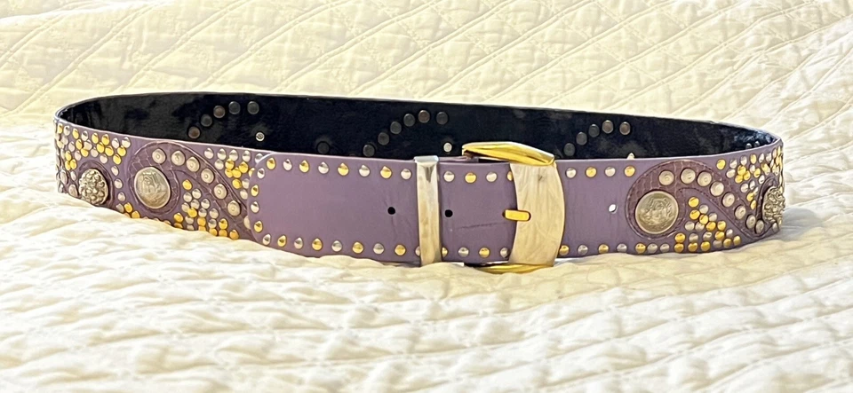 Cinturón Gianni Versace vintage con tachuelas Foto 3 de 4