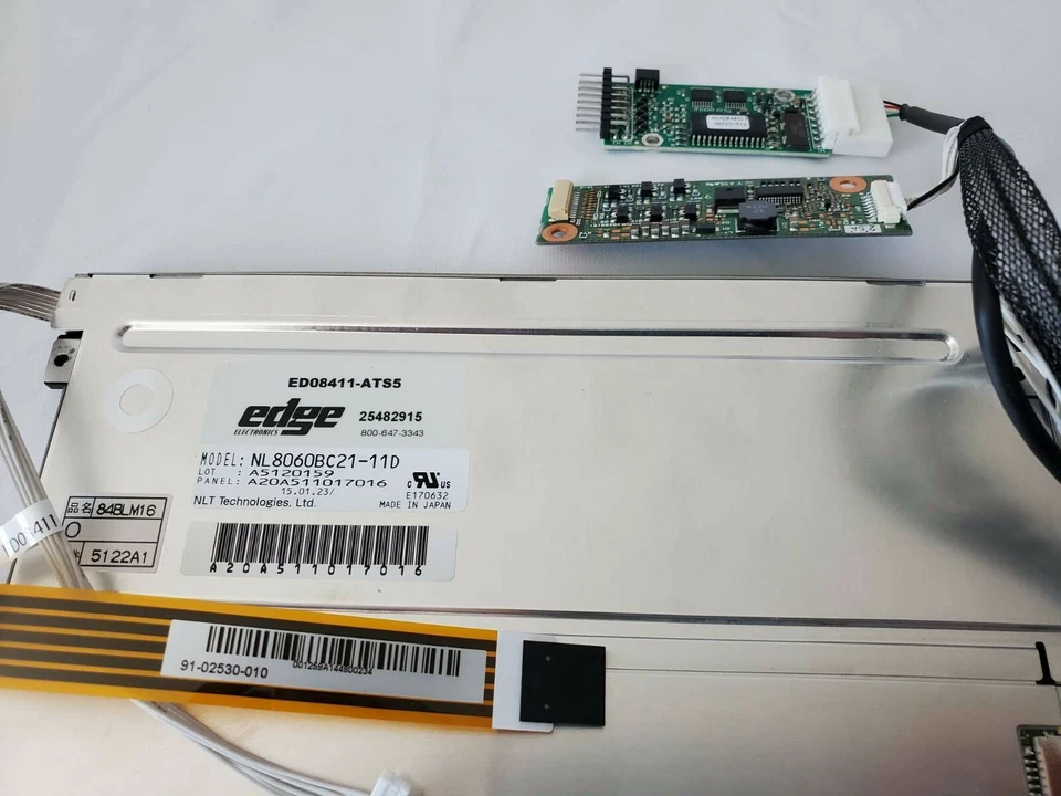 LCD NLT Technologies NL8060BC21-11D con vidrio táctil + módulos Foto 2 de 4