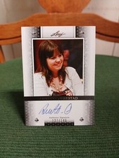 Maple Leaf Marvels: O-Pee-Chee and ITG Canada vs. the World Autographs 30