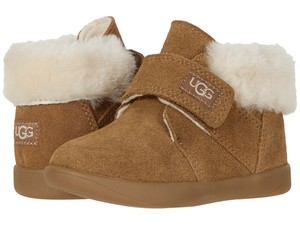 ugg crianca