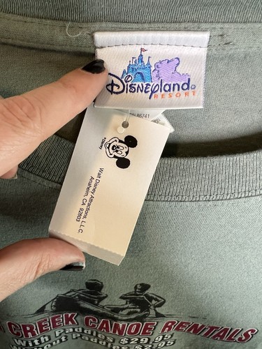 Camisa Manga Corta Disneyland Uppa Creek Canoe Rentals Talla 2XL De Colección Nueva Con Etiquetas - Imagen 3 de 11