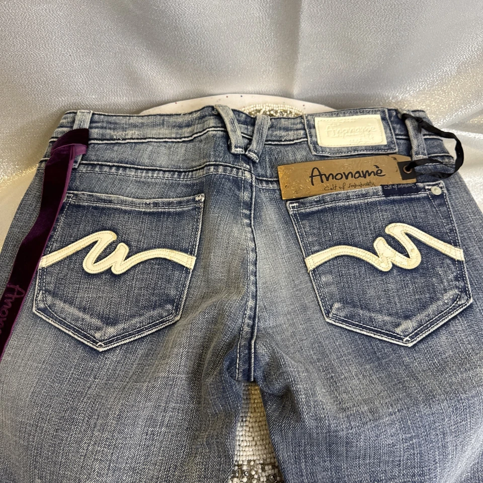 Jeans feminino Cult Of Individuality Anoname Chrissy Rock Candy tamanho 27 X 32 - Imagem 4 de 4