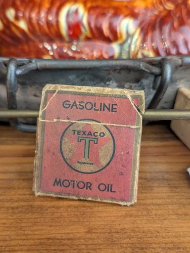 Vintage Texaco Gasoline Motor Oil Match Book