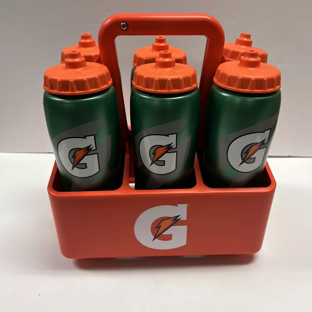 Gatorade Water Bottle Carrier with (6) 32oz Squeeze Bottles