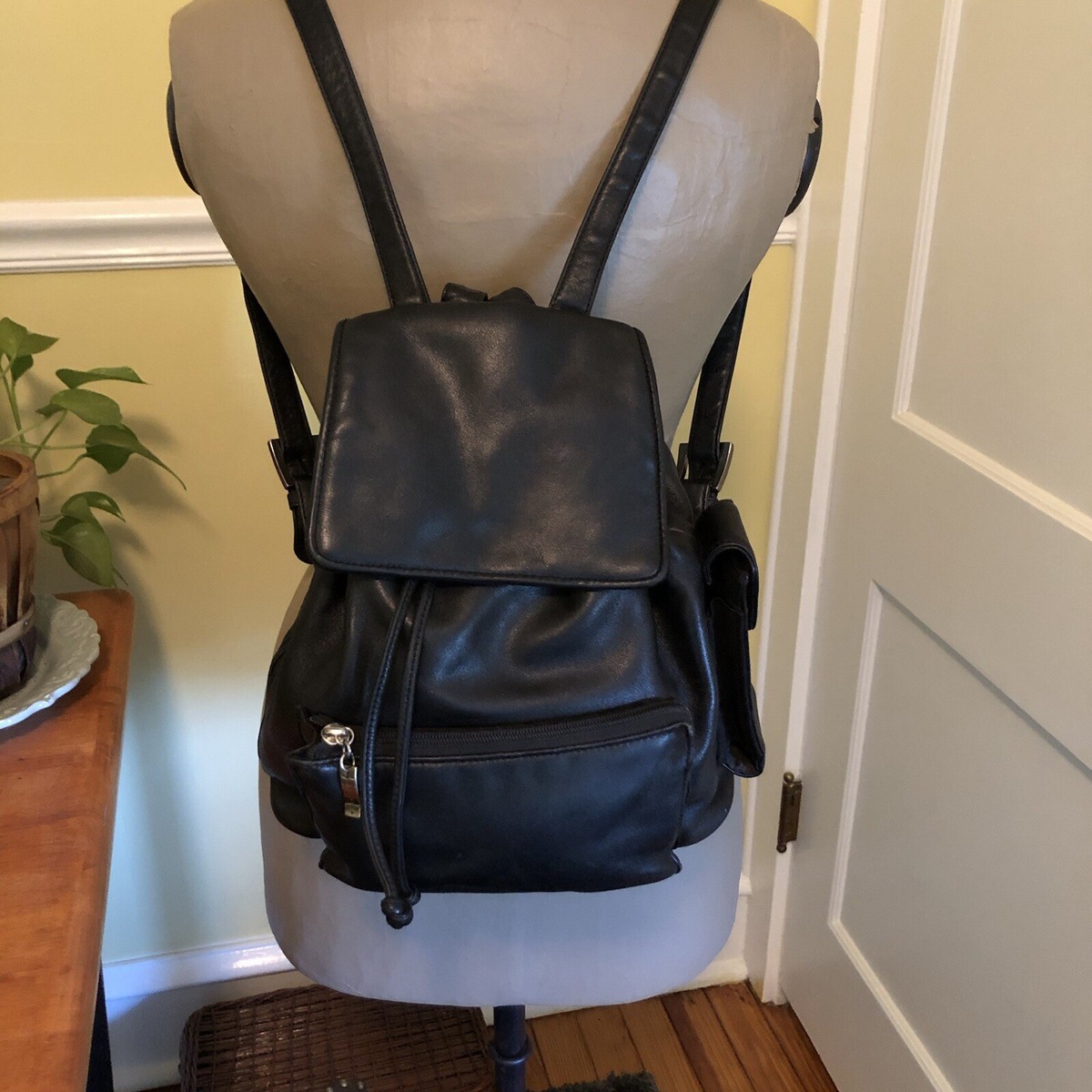 El Portal Classic Black Leather Backpack | eBay display picture 1