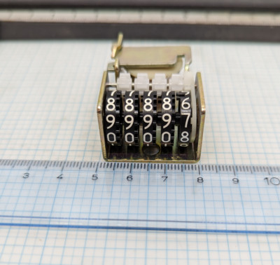 5 digits electromechanical impulse counter 6VDC 100 Ohm ##NOS##
