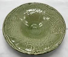 VTG Rowe Pottery Works RPW Green 3-Footed Bowl with Raised Leaves