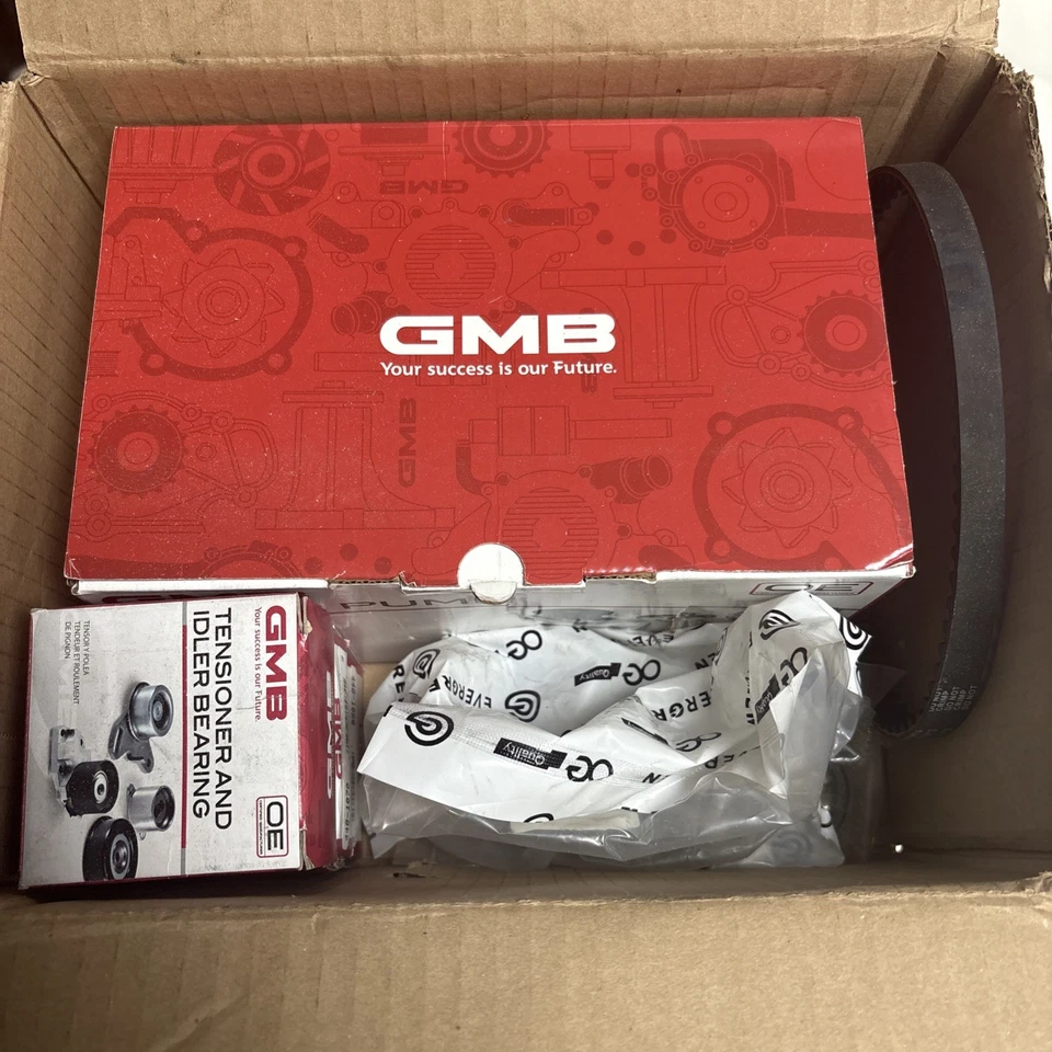 Bomba de agua motor Gates para Mitsubishi Eclipse 1995-1999 Foto 2 de 4