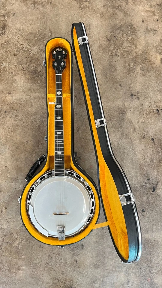 Lida 5-String Masterclone Banjo Model 230 with Presto Tailpiece and Hard Case - Image 4 of 4