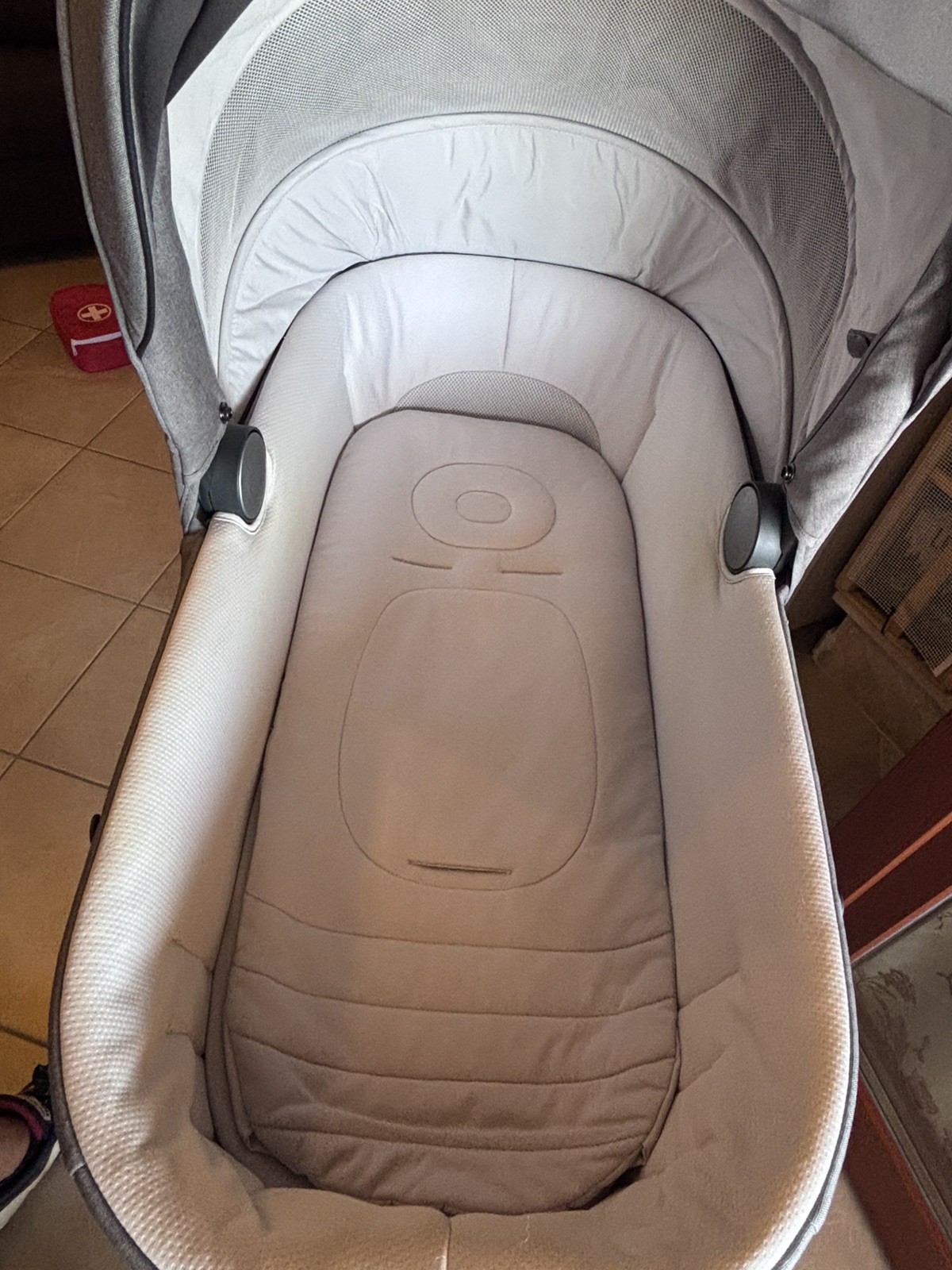 INGLESINA Sistema DUO Aptica Passeggino +Navicella Kensington grey + standup foto 4