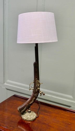 Quirky Hunting & Shooting Table Lamp - Picture 4 of 5