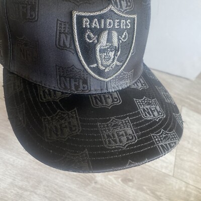 NFL Reebok Black All Over Shield Logo Fitted Hat Size 7 1/2