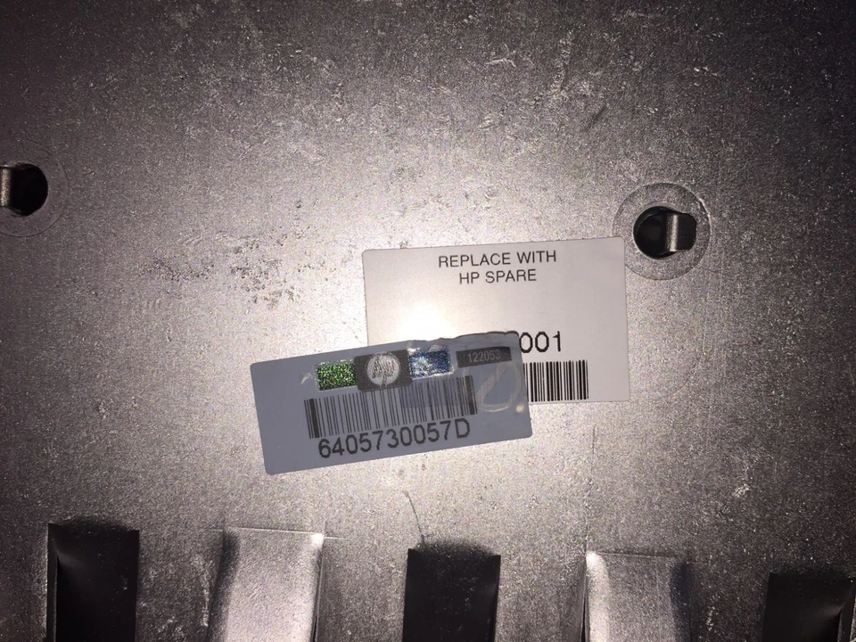 356082-001 HP Compaq Celeron 333/66, 128kb Processor with Heatsink - Image 3 of 4