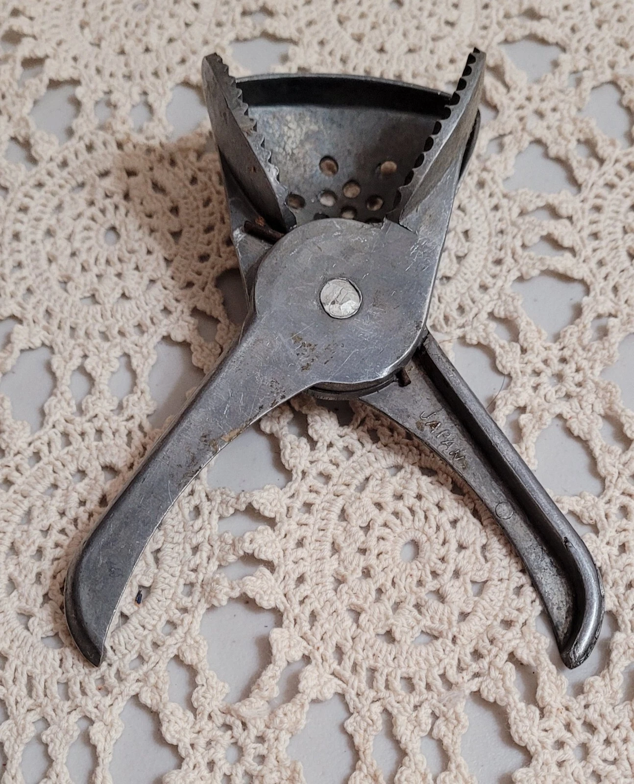 Vintage Aluminum Handheld Manual Juicer Citrus Squeezer